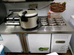 餐饮店处置冷冻冰箱 保鲜冰箱 烤箱 发酵箱 和面机 电饭锅 绵绵冰机 烤箱 保温柜 压包机 披萨烤盘